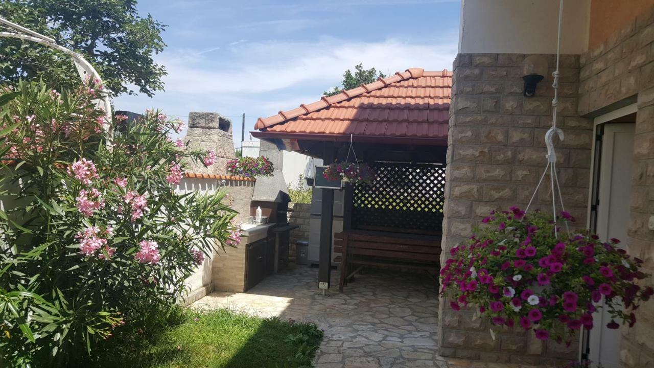 Apartments Jannine Biograd Na Moru Exterior foto