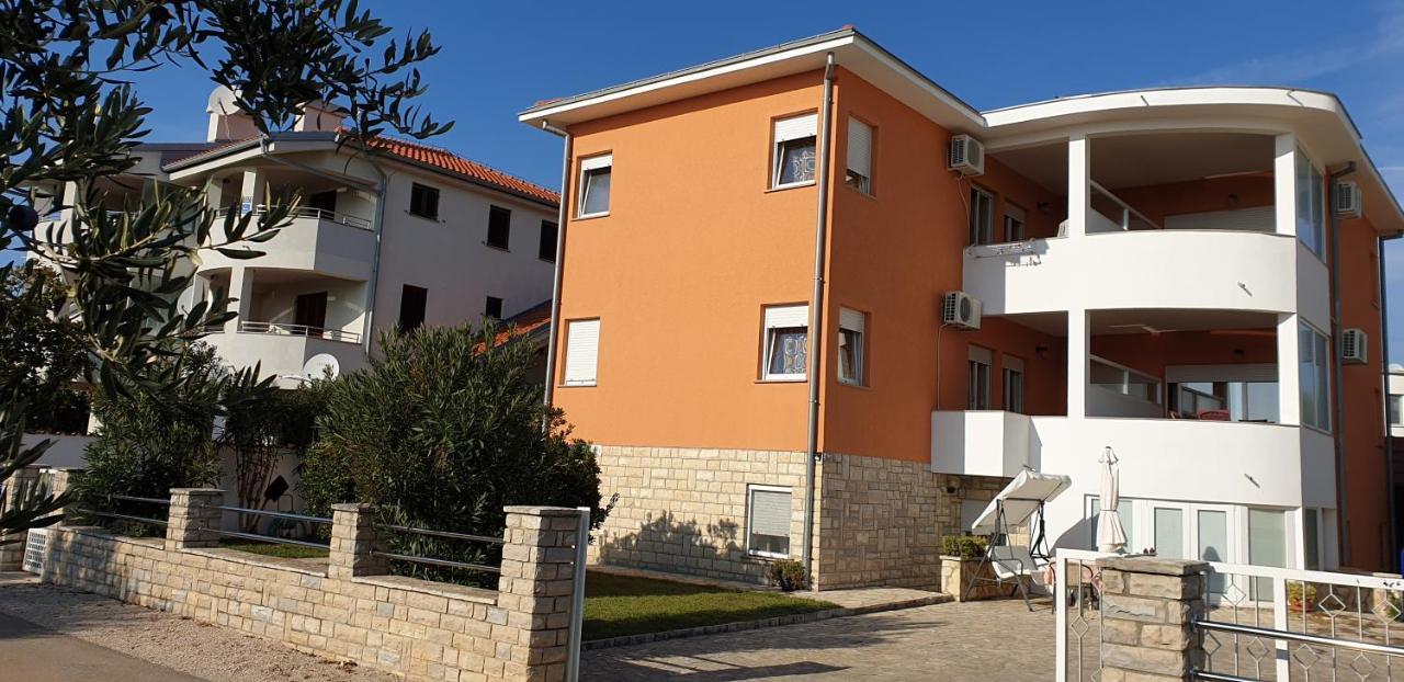 Apartments Jannine Biograd Na Moru Exterior foto
